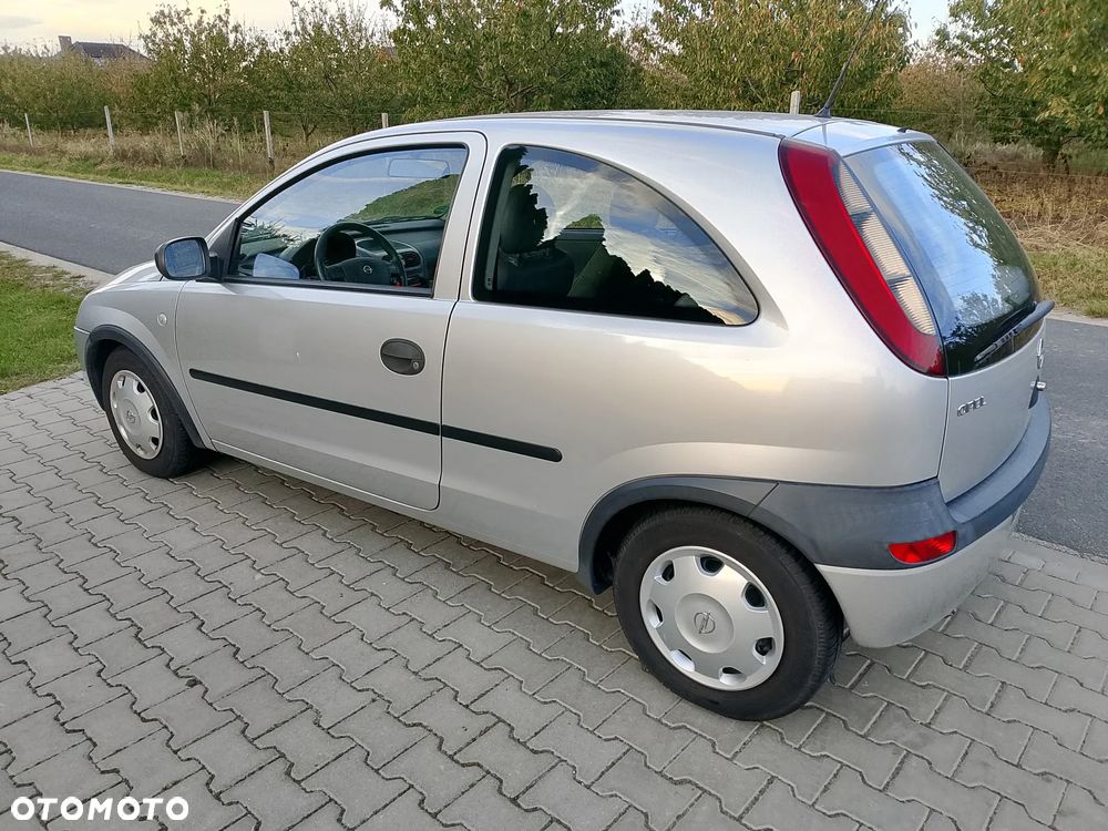 Opel Corsa - 3