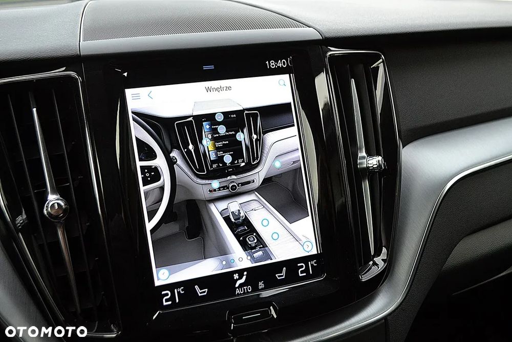 Volvo XC 60 B4 D Geartronic Momentum - 30