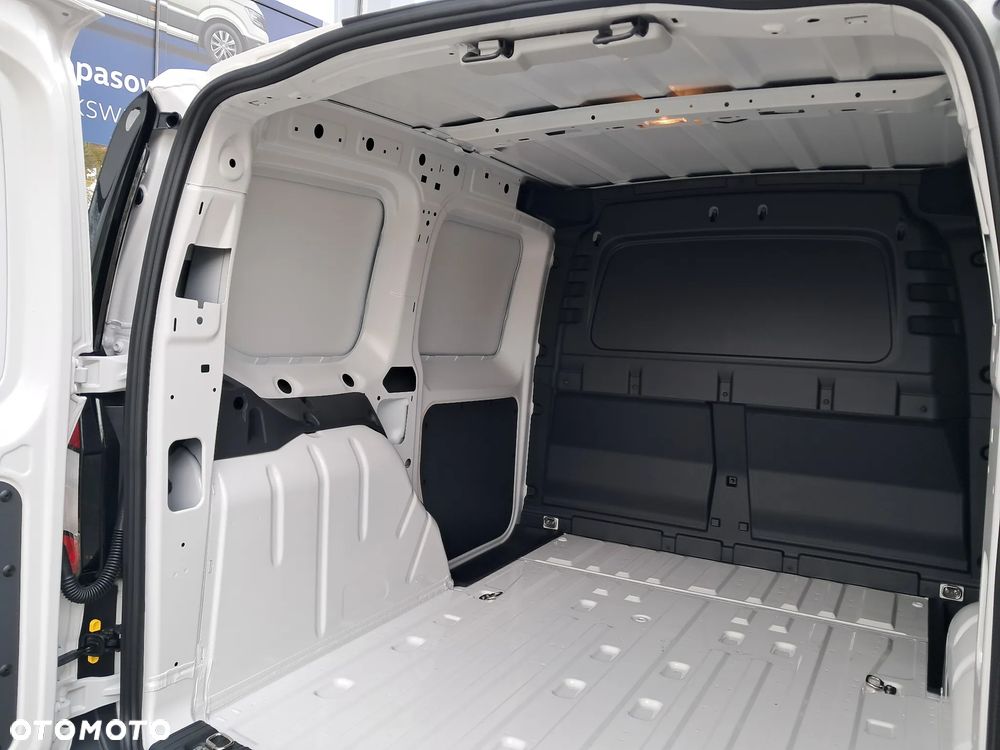 Volkswagen Caddy - 9