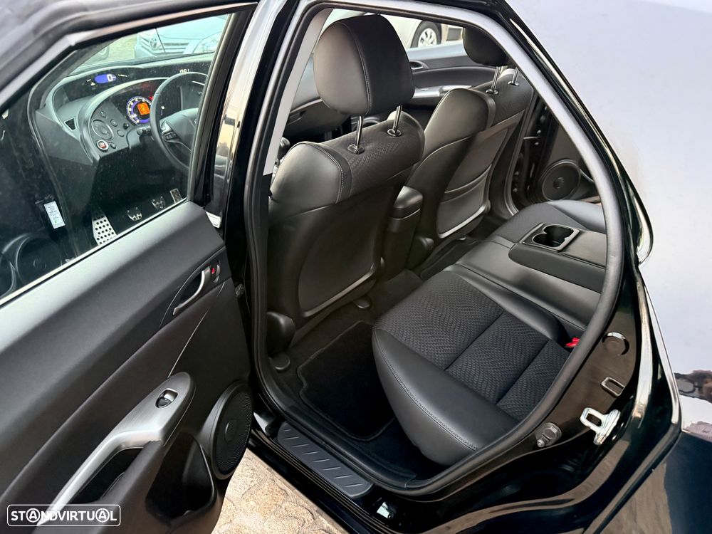 Honda Civic 1.4 i-VTEC Elegance - 49