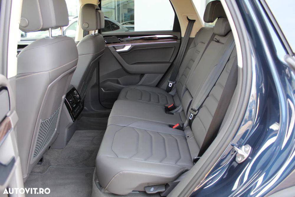 Volkswagen Touareg 3.0 V6 TDI SCR 4Motion Automatik Elegance - 15