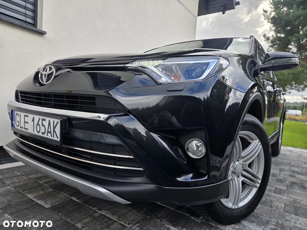 Toyota RAV4 2.0 D-4D Premium 4x2 - 8