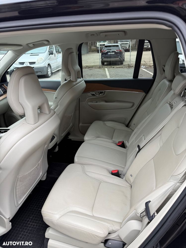 Volvo XC 90 D5 AWD Geartronic Inscription - 11