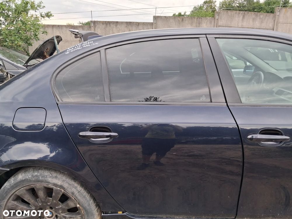 BMW E60 DRZWI PRAWY TYL TYLNIE ORIENTBLAU METALIC 317 - 1