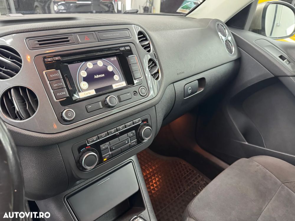 Volkswagen Tiguan 2.0 TDI DPF 4Motion BlueMotion Technology DSG Life - 16