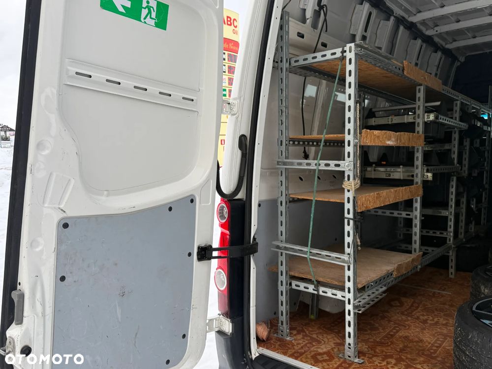 Volkswagen Crafter - 17