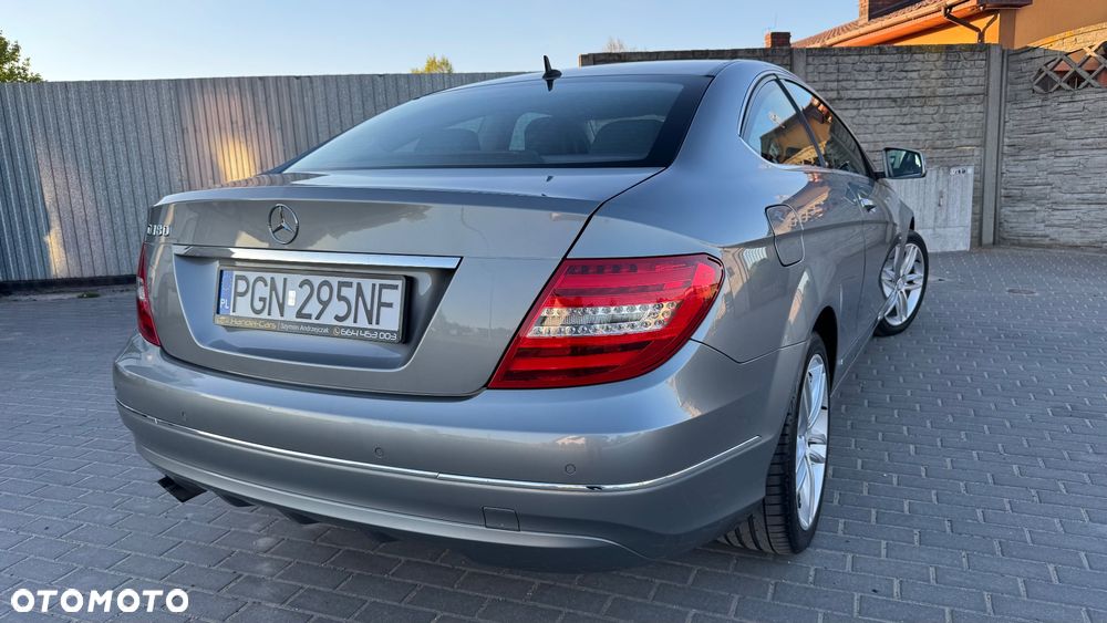 Mercedes-Benz Klasa C 180 BlueEFFICIENCY - 14