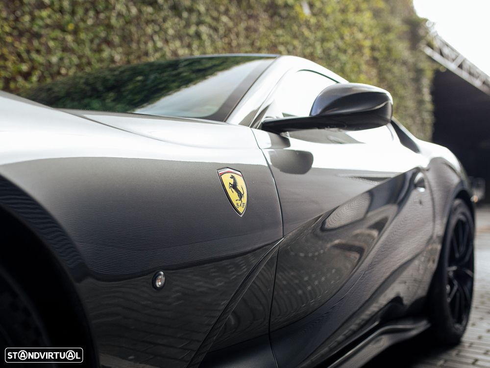 Ferrari 812 Superfast Standard - 11