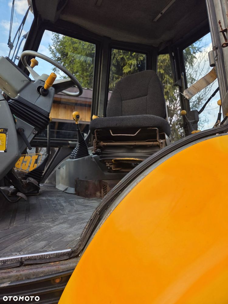 JCB 4CX - 13