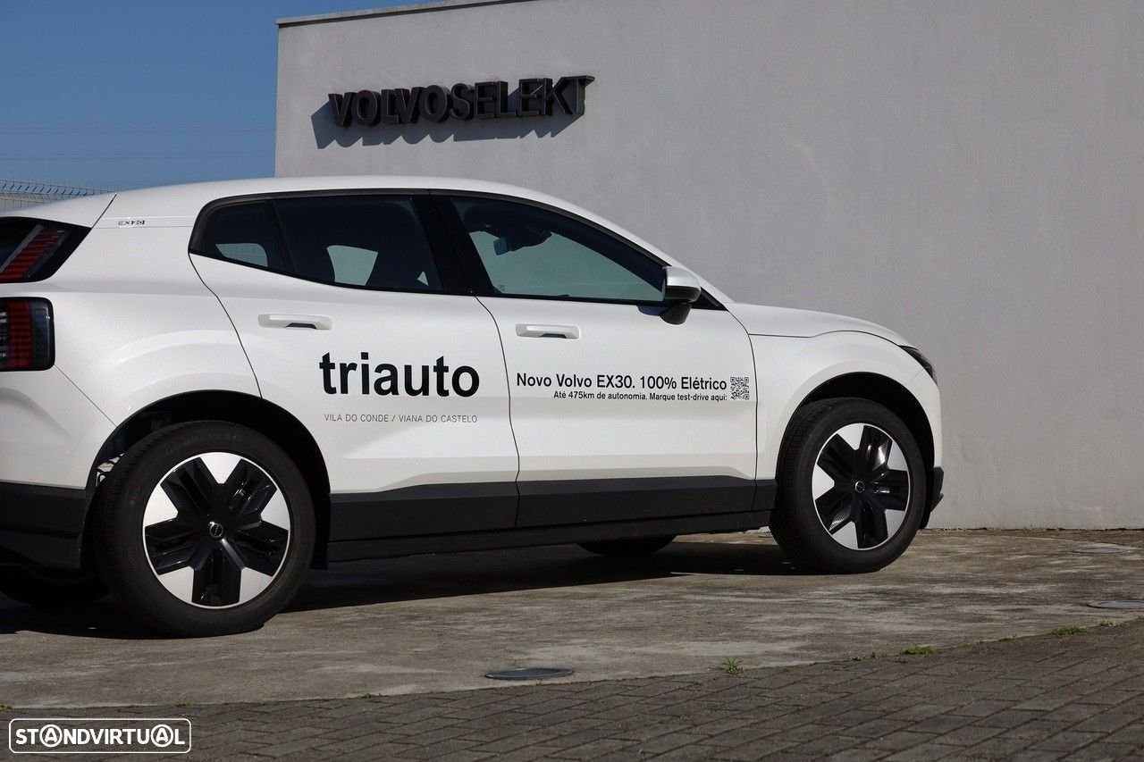 Volvo EX30 69 kWh Single Motor Extended Range Core - 18