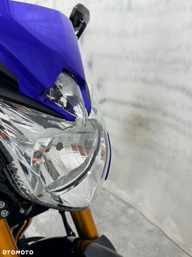 Yamaha FZ8 - 16