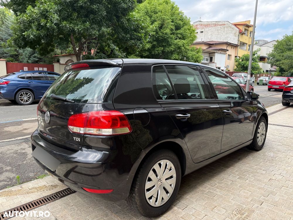 Volkswagen Golf 1.6 TDI BlueMotion Technology DPF Comfortline - 4