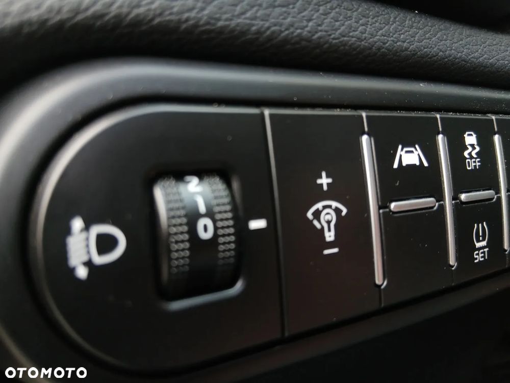 Kia Ceed 1.5 T-GDI M - 34