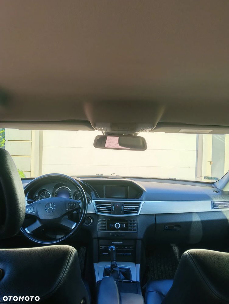 Mercedes-Benz Klasa E 200 CDI BlueEff Avantgarde - 11