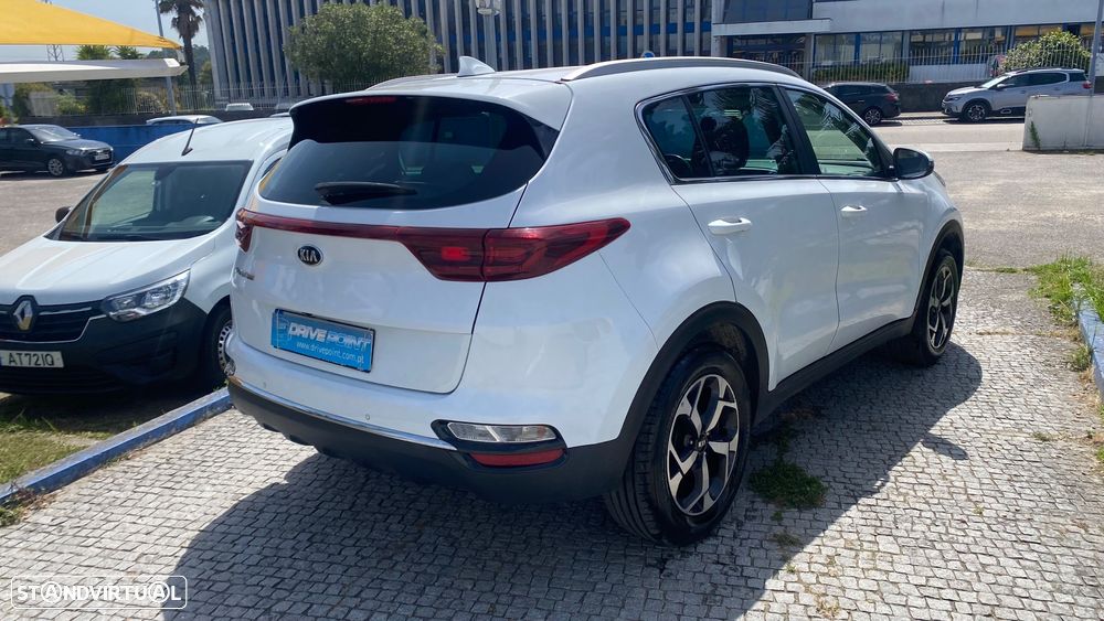 Kia Sportage 1.6 CRDI ISG Urban - 10