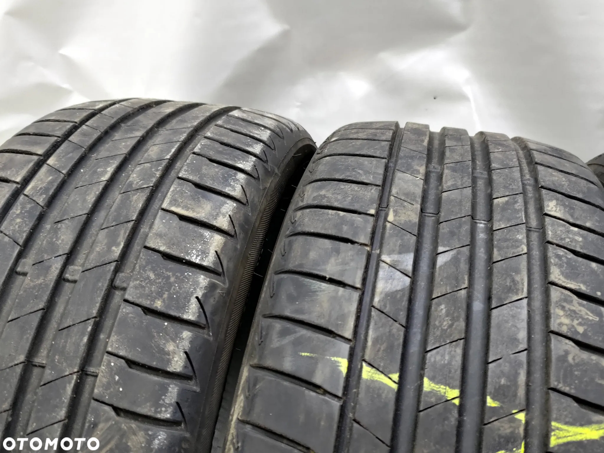 225/40R19 Komplet Lato Bridgestone Turanza T005 2022r. 2x7mm i 2x6mm - 3