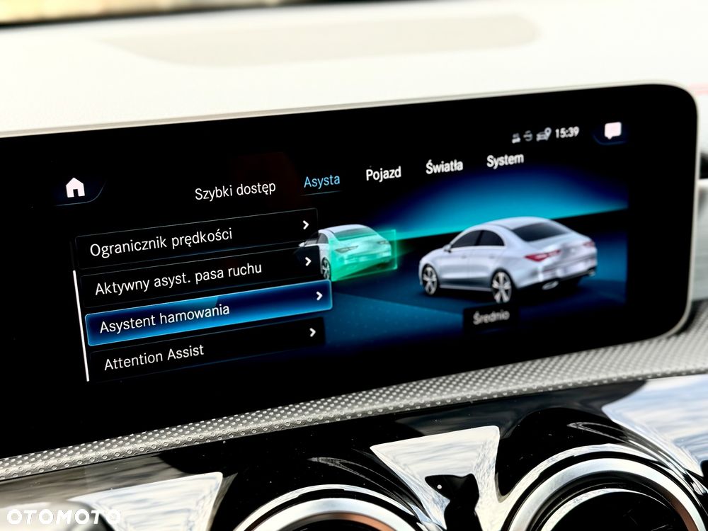 Mercedes-Benz CLA 180 d 7G-DCT AMG Line - 39