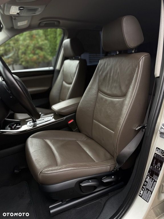 BMW X3 xDrive20d - 28