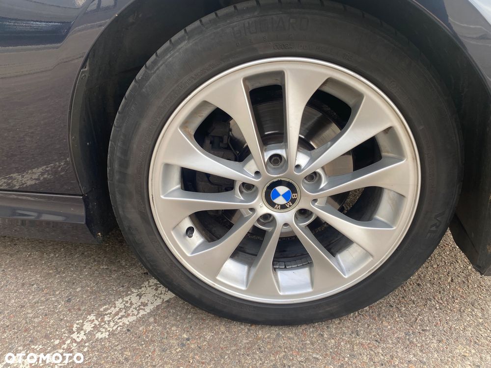 BMW Seria 3 318i - 19