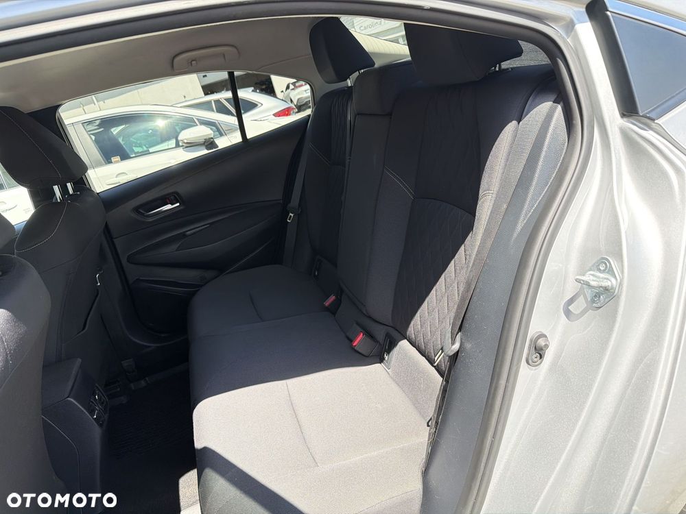 Toyota Corolla 1.8 Hybrid Comfort - 13