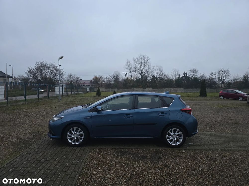 Toyota Auris Hybrid 135 Comfort - 10