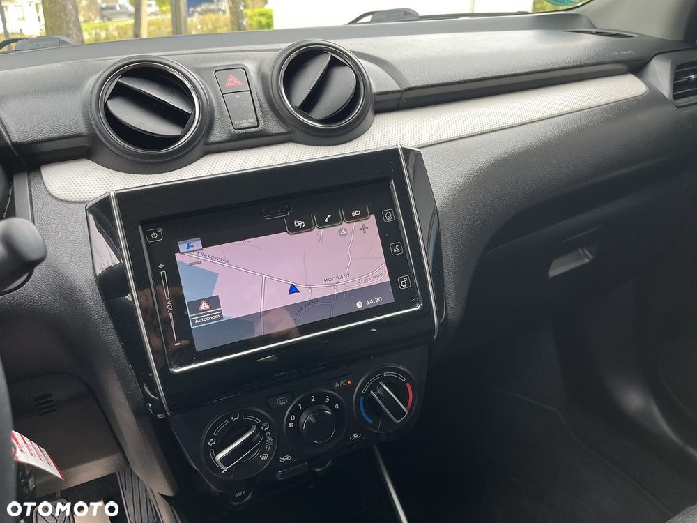 Suzuki Swift 1.2 Dualjet Allgrip Comfort - 12