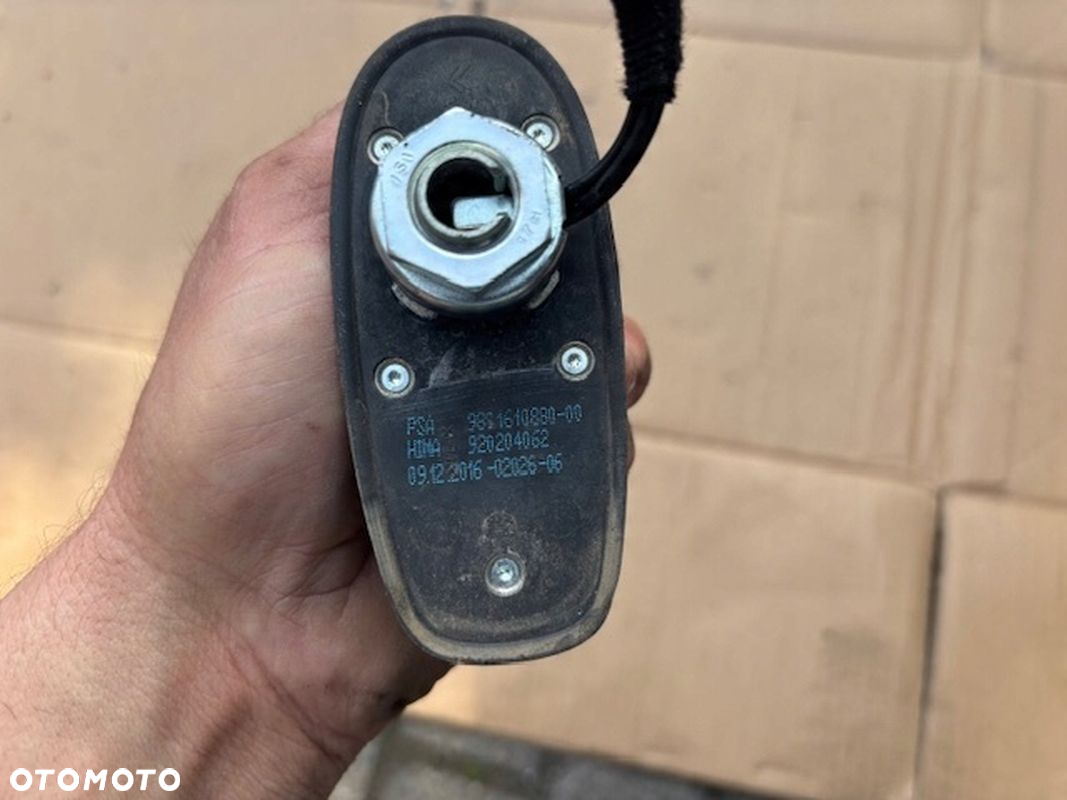 ANTENA DACHOWA PEUGEOT 208 I 2012-2019 9801610880 ORYGINAŁ - 2