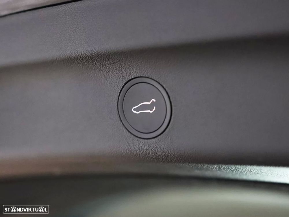 Tesla Model Y Performance Tração Integral - 35