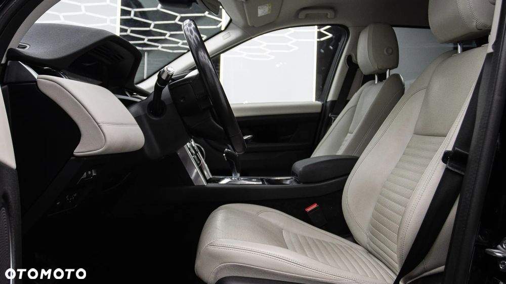 Land Rover Discovery Sport P200 - 13