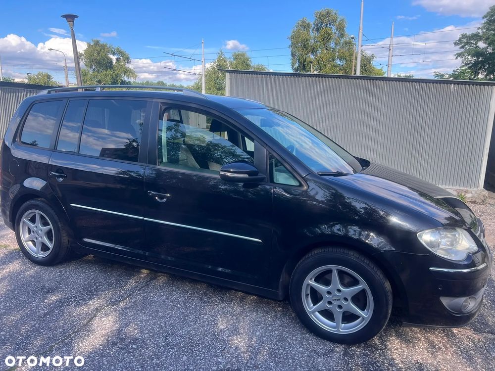 Volkswagen Touran 1.9 TDI Highline - 9