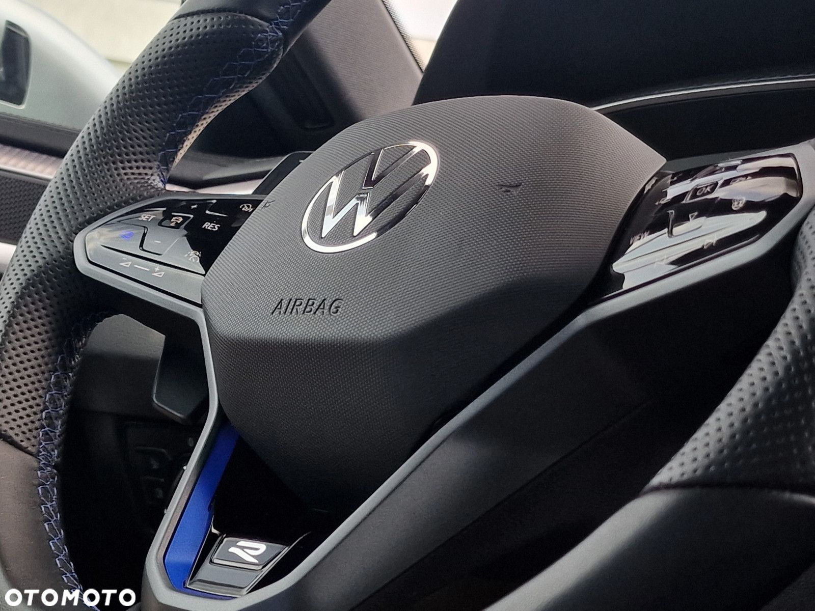 Volkswagen Arteon 2.0 TSI 4Motion R DSG - 35