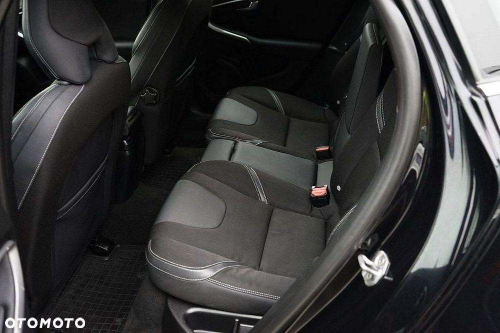 Volvo V40 - 13