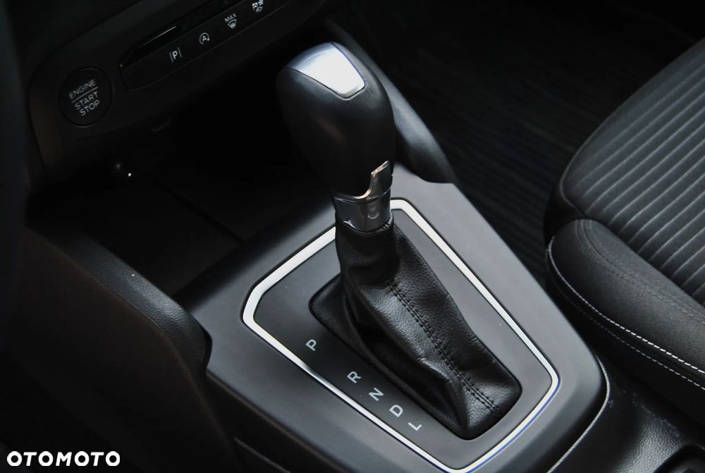 Ford Focus 1.0 EcoBoost mHEV Titanium - 12