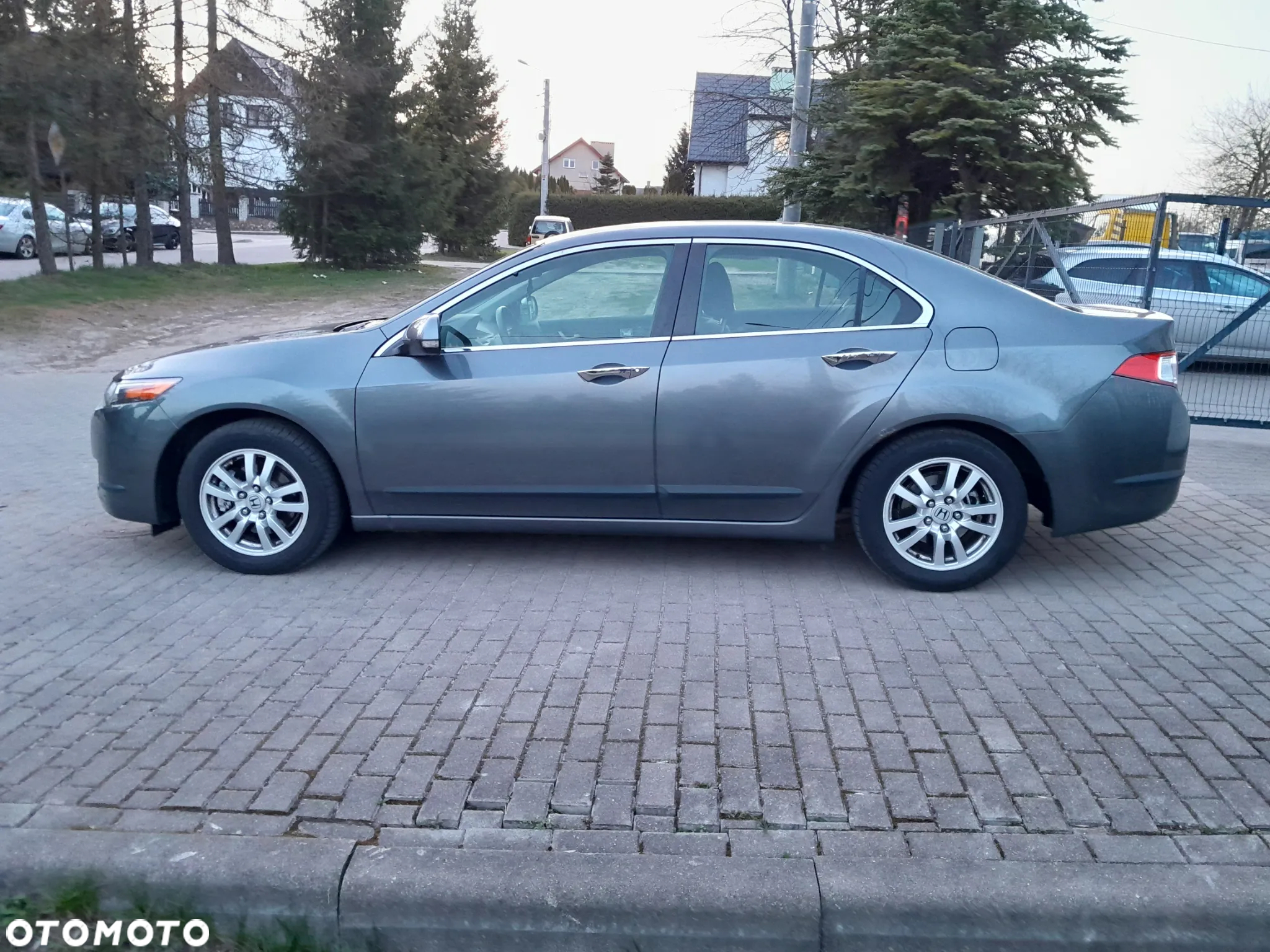 Honda Accord 2.0 Elegance - 2