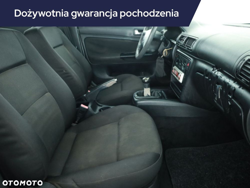Volkswagen Passat - 9