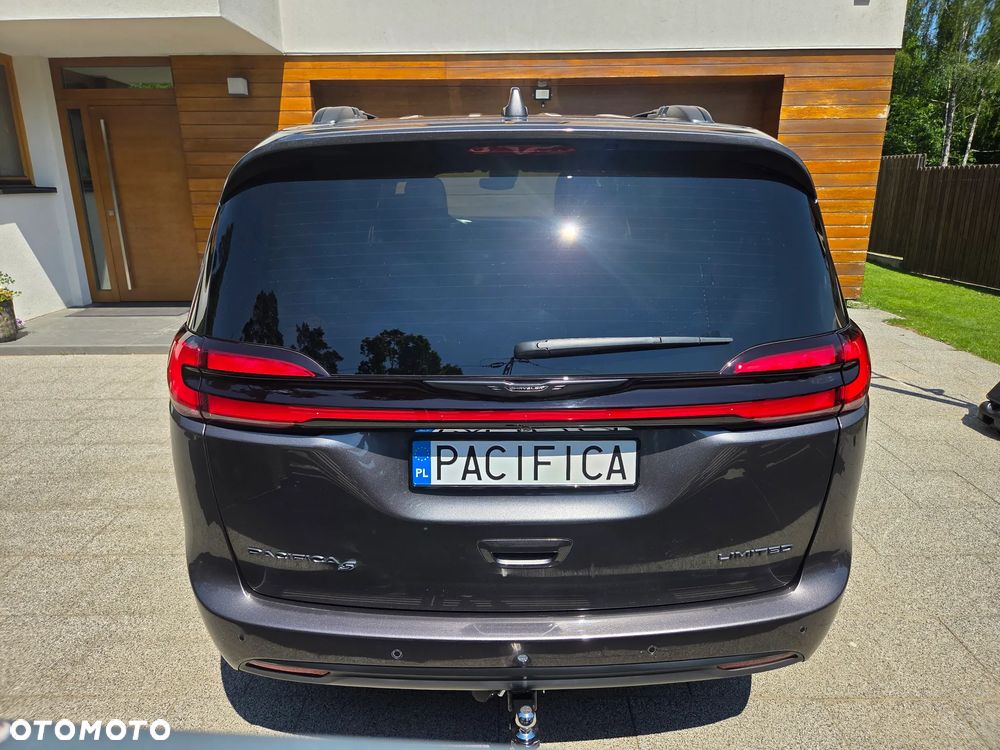 Chrysler Pacifica - 7