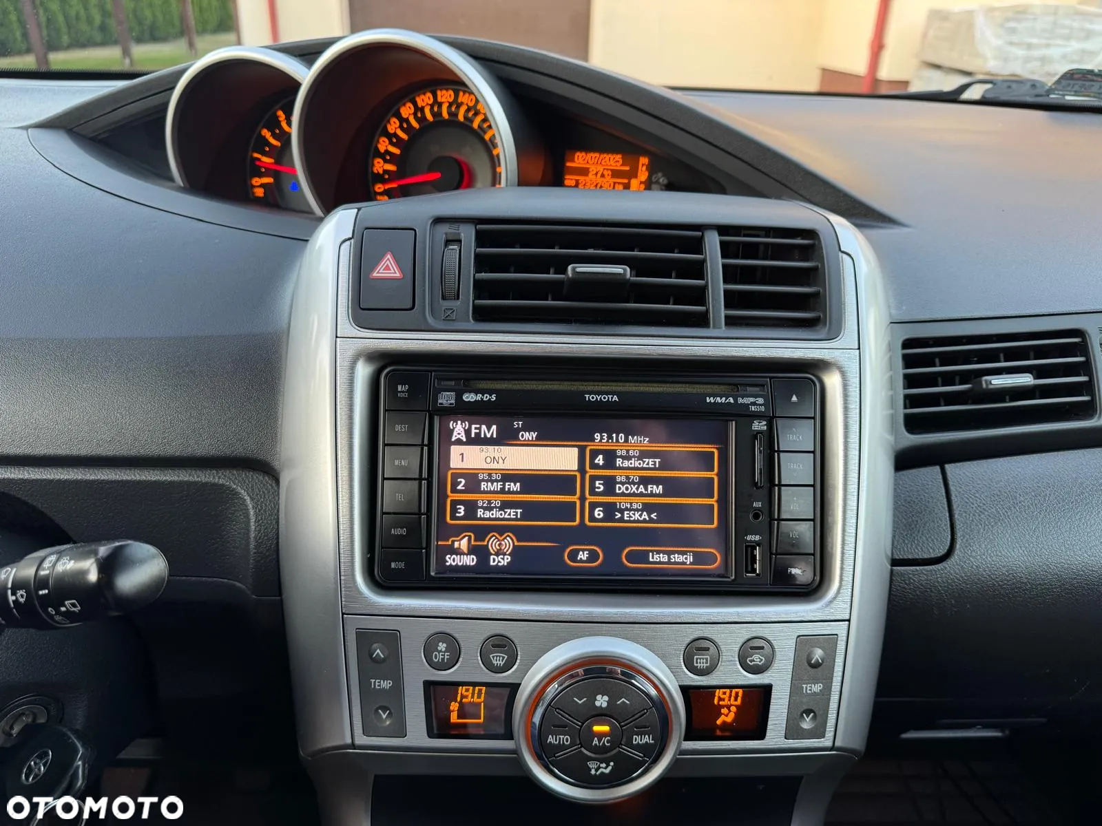 Toyota Verso 2.0 D-4D Premium - 31