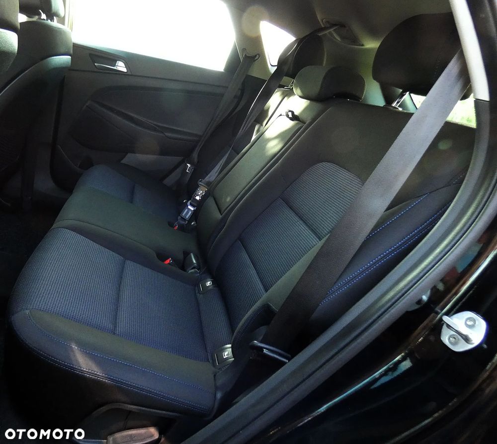 Hyundai Tucson blue 1.7 CRDi 2WD Style - 26