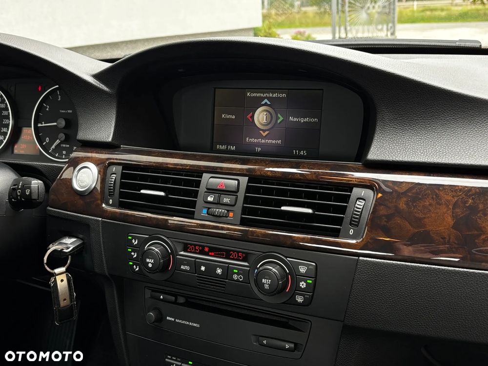 BMW Seria 3 - 34
