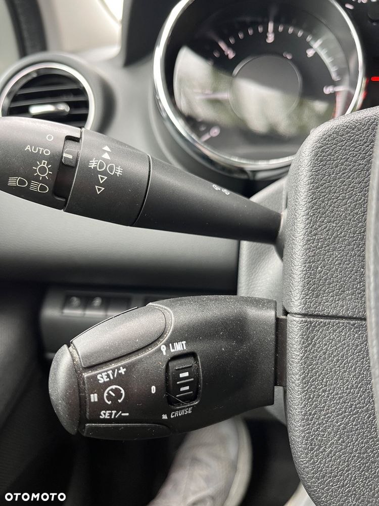 Peugeot 3008 HDi 160 Automatik Active - 30