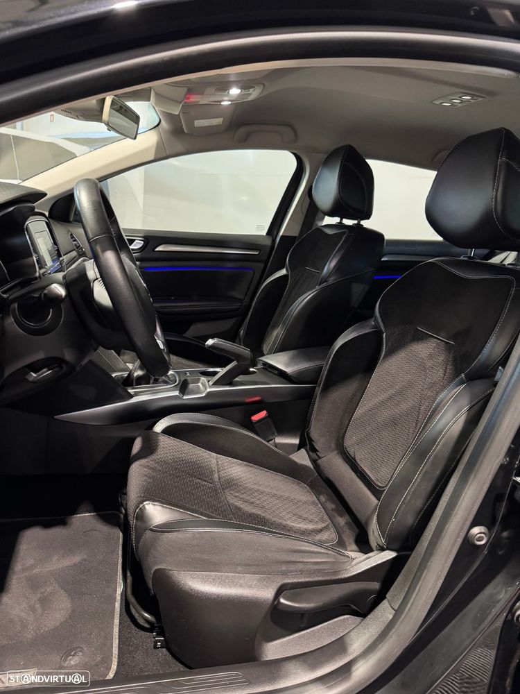 Renault Mégane Sport Tourer 1.5 dCi Intens - 18