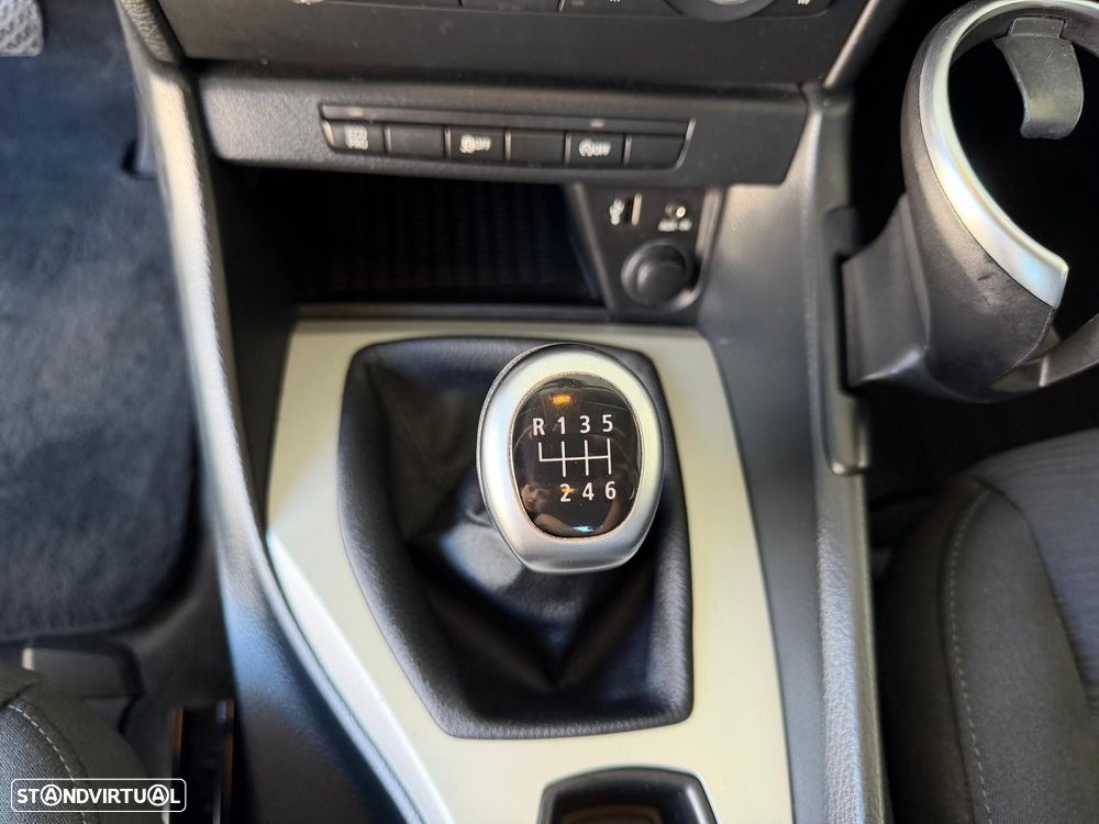 BMW X1 18 d sDrive - 13