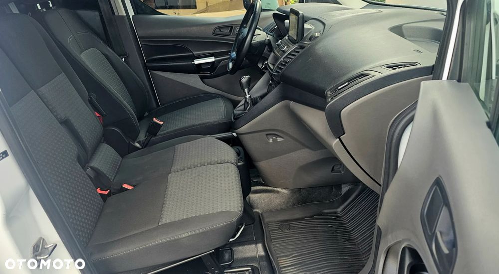 Ford Transit Connect - 20