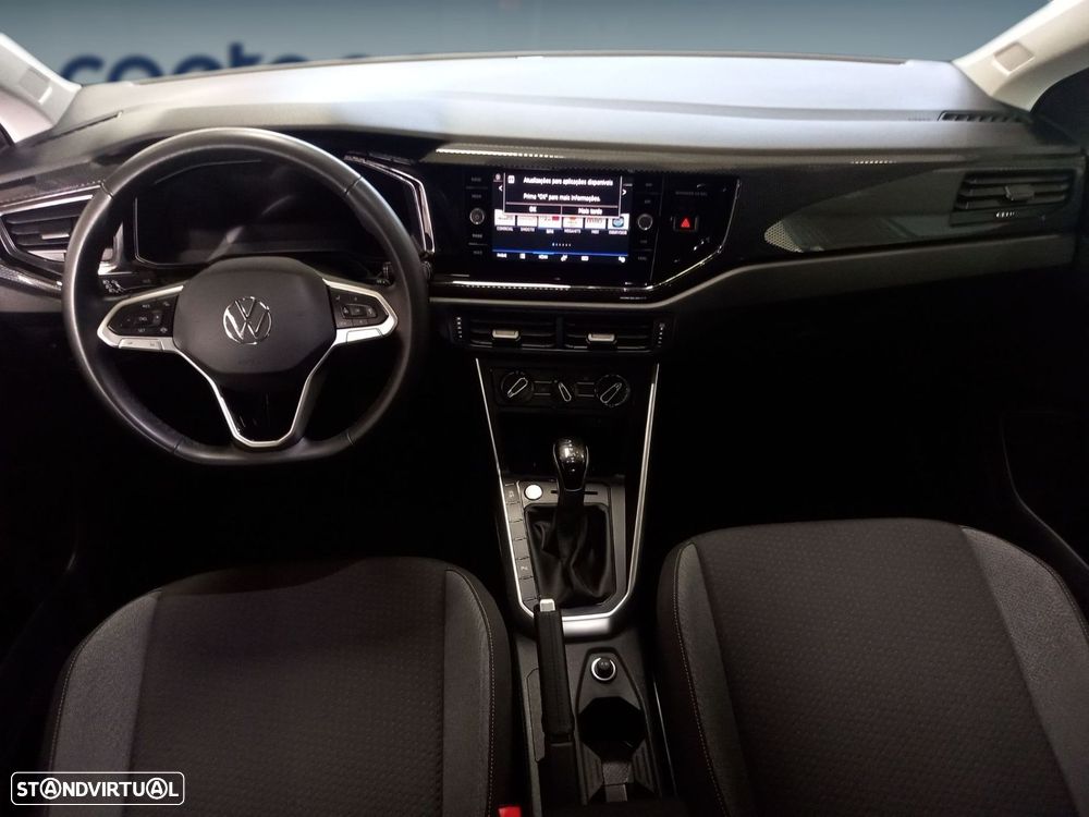 Volkswagen Taigo 1.0 TSI Urban DSG — fotografia 3