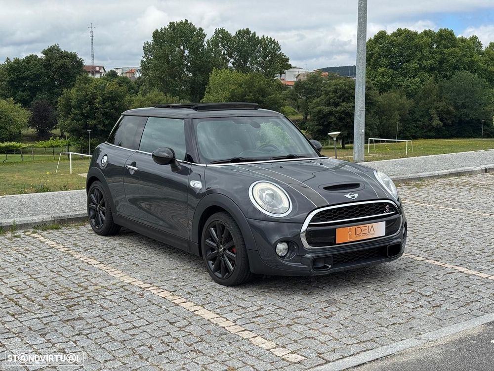 MINI 3 Portas Cooper SD Auto Desportiva - 1
