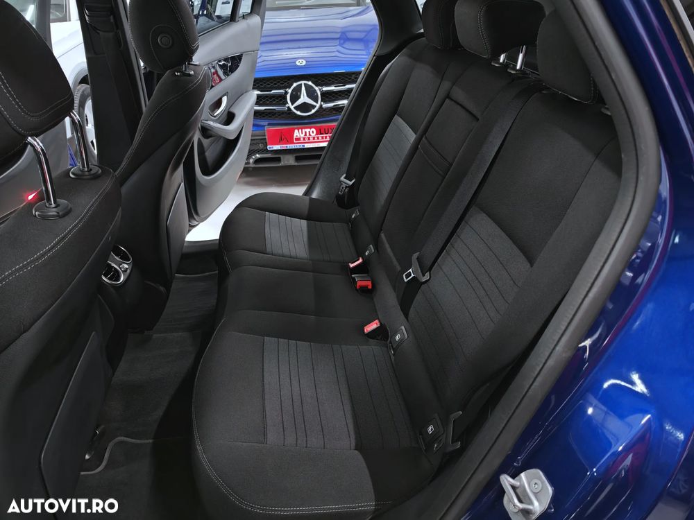 Mercedes-Benz GLC 300 de 4Matic 9G-TRONIC - 30