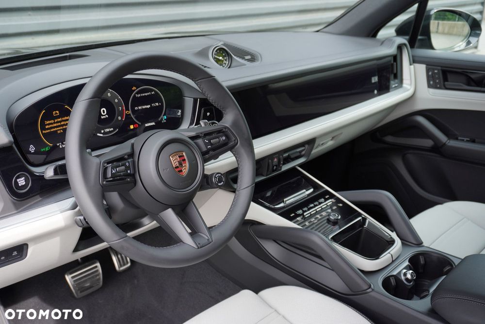 Porsche Cayenne S - 10
