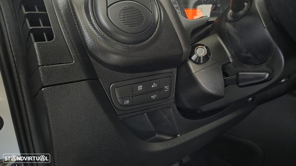 Fiat Fiorino 1.3 M-jet - 12