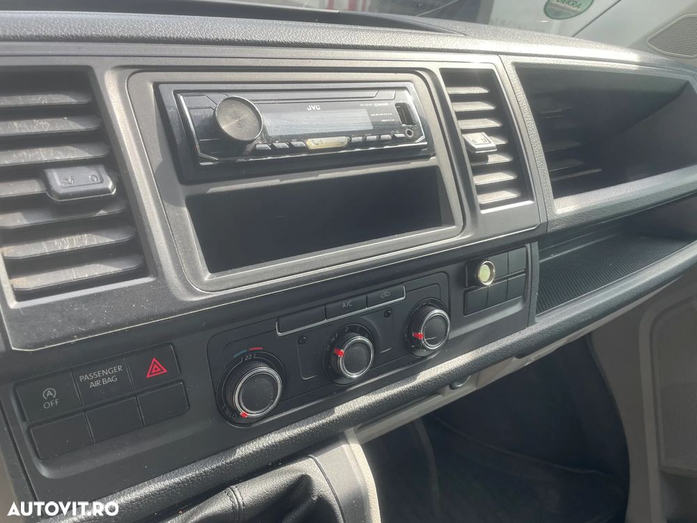 Volkswagen Transporter - 8