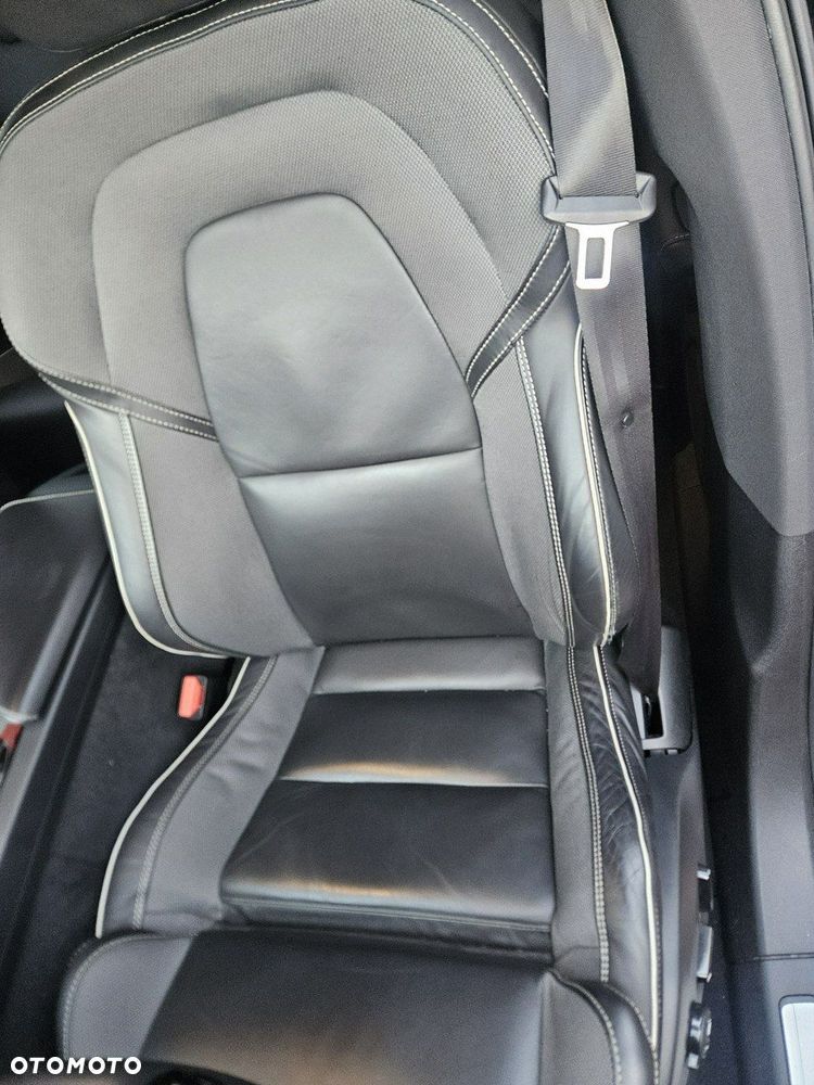 Volvo XC 60 D4 AWD R-Design - 15